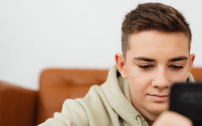 Leeds Women’s Aid’s response to the proposed social media ban for under 16s